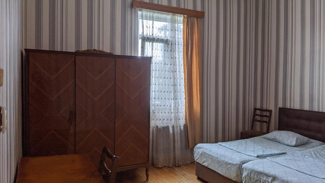 Medea'S Guest House Batumi Exterior photo