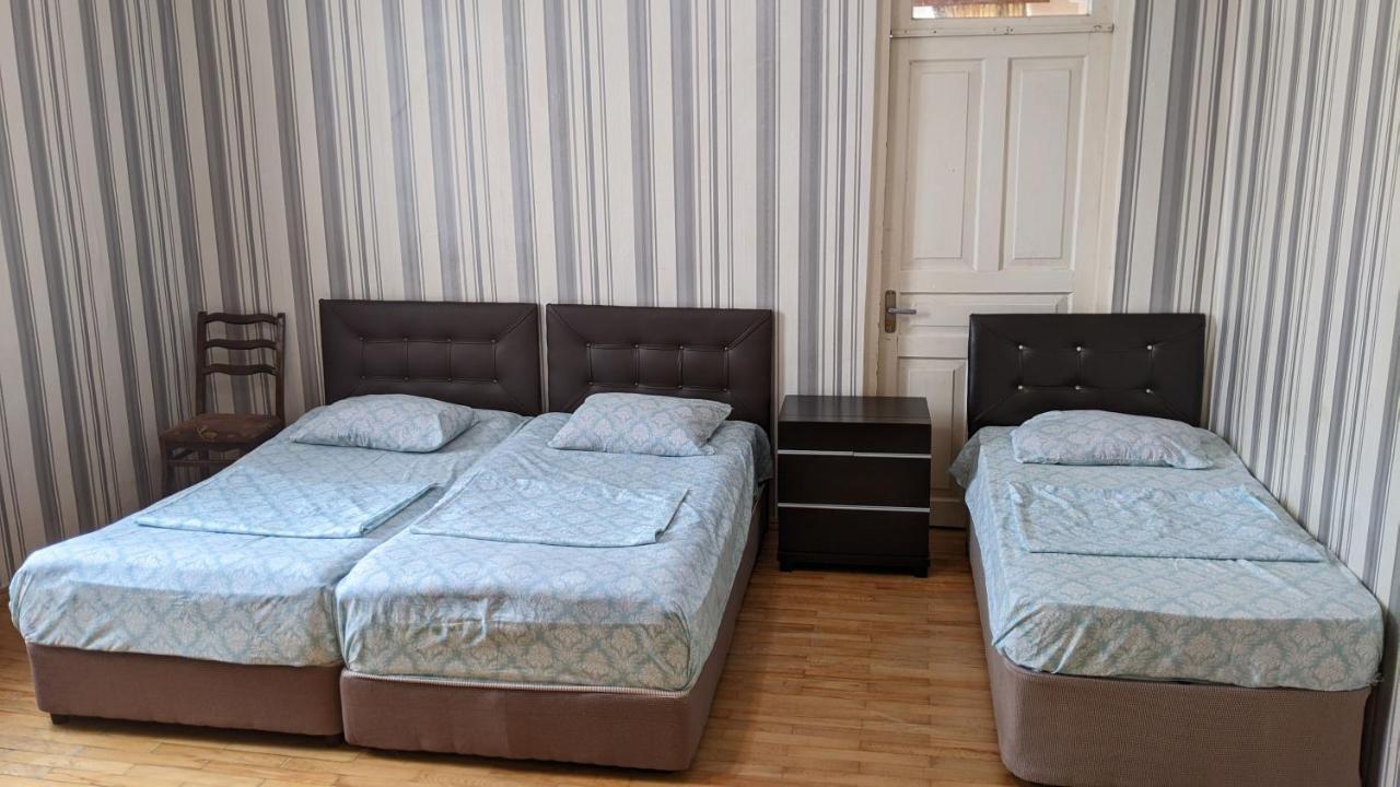 Medea'S Guest House Batumi Exterior photo