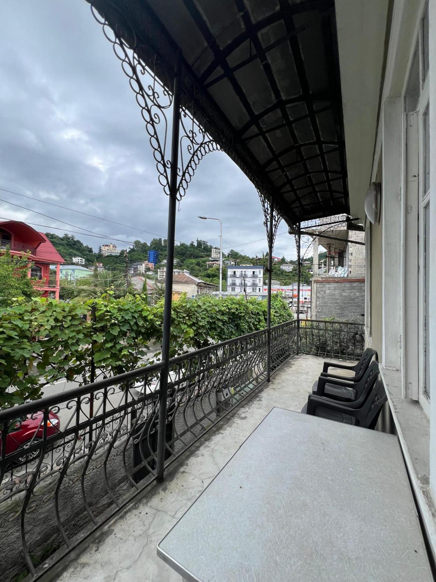 Medea'S Guest House Batumi Exterior photo